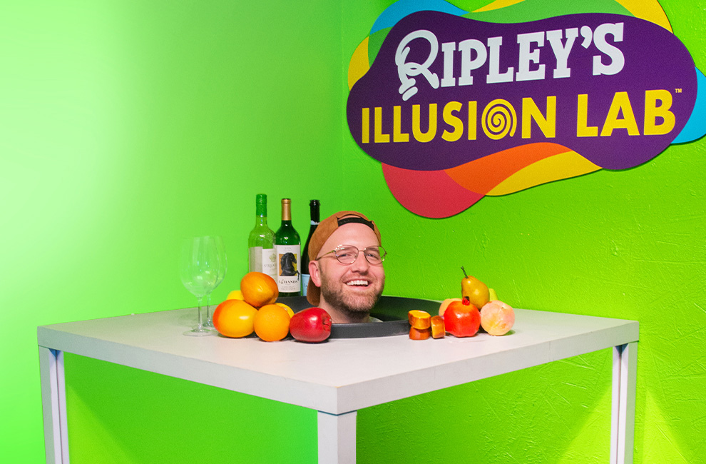 Ripley's Believe It or Not! - San Antonio - Illusion Lab