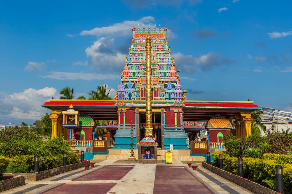 Exterior of the Sri Siva Subramaniya hindu temple.